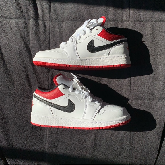 Air Jordan 1 Low “White Gym Red” GS - Picture 5 of 9